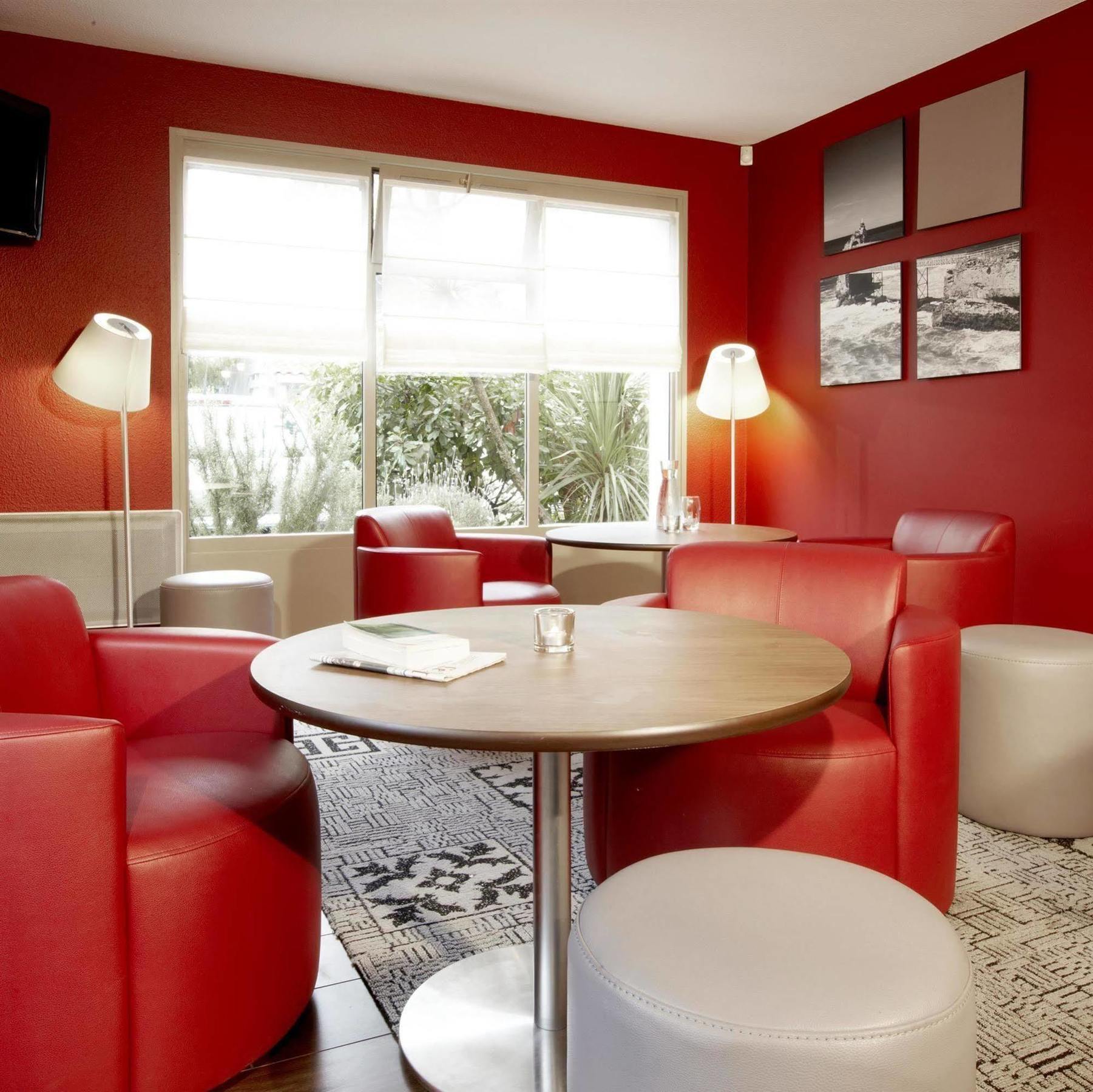 Hotel Campanile 3*